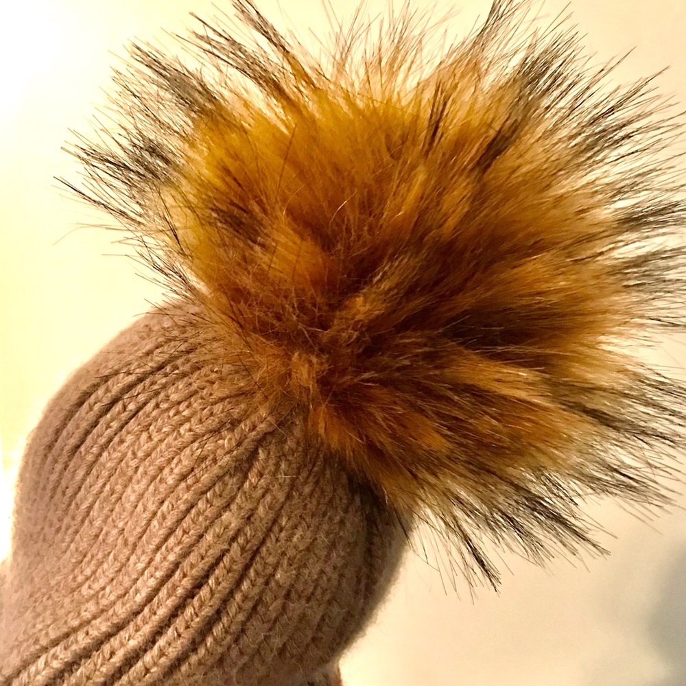 NORLA CANADA Fun Ribbed Knit Beanie Cap Faux Fur Pompom - Picture 3 of 6